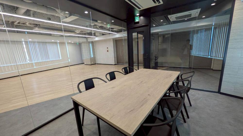 ウッド調ハーフセットアップ！会議室完備の居抜き賃貸オフィス物件(約30坪) ｜居抜きオフィス物件検索サイト【vivit-ビビット】（5）