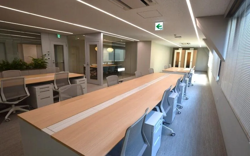 会議室1室・テレカンブース2室の居抜き賃貸オフィス物件(約45坪) ｜居抜きオフィス物件検索サイト【vivit-ビビット】（3）
