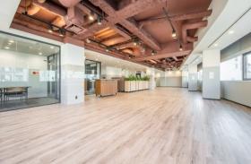 会議室3つ造作済み！ 人形町エリア内装付きオフィスの居抜き賃貸オフィス物件(約60坪) ｜居抜きオフィス物件検索サイト【vivit-ビビット】（サムネイル4）