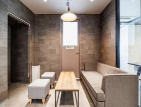 6名用会議室あり！ テレカンブースあり！！の居抜き賃貸オフィス物件(約40坪) ｜居抜きオフィス物件検索サイト【vivit-ビビット】（サムネイル4）