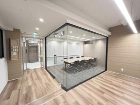 8名用会議室あり ハーフセットアップオフィス！の居抜き賃貸オフィス物件(約25坪) ｜居抜きオフィス物件検索サイト【vivit-ビビット】（サムネイル6）