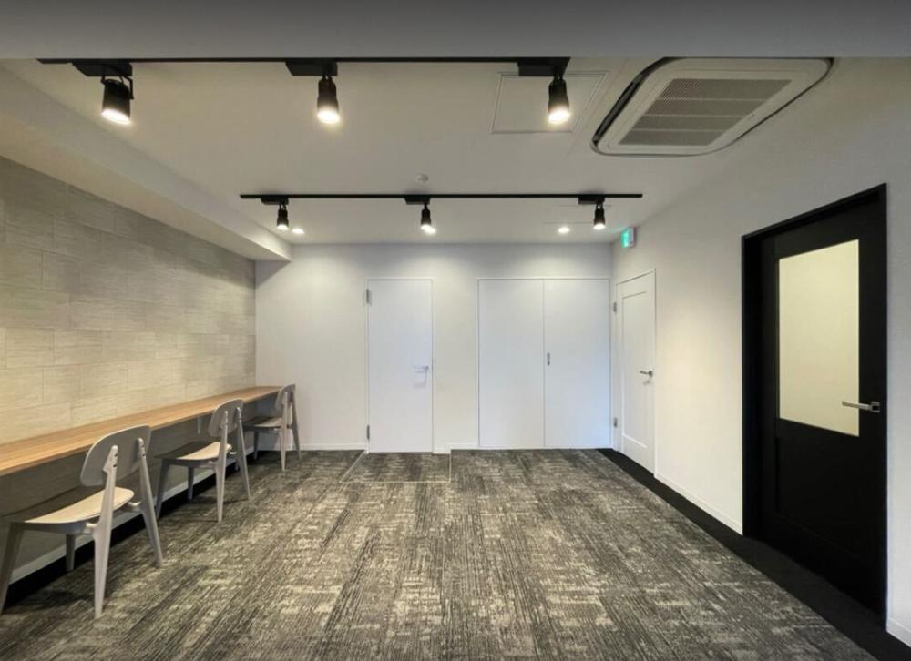 会議室付きオフィス フォンブース付きの居抜き賃貸オフィス物件(約35坪) ｜居抜きオフィス物件検索サイト【vivit-ビビット】（3）