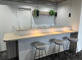 什器全部付き 会議室、テレブース付き！の居抜き賃貸オフィス物件(約45坪) ｜居抜きオフィス物件検索サイト【vivit-ビビット】（サムネイル5）