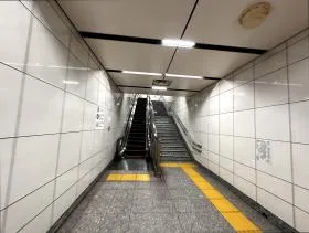都営浅草線「宝町駅」