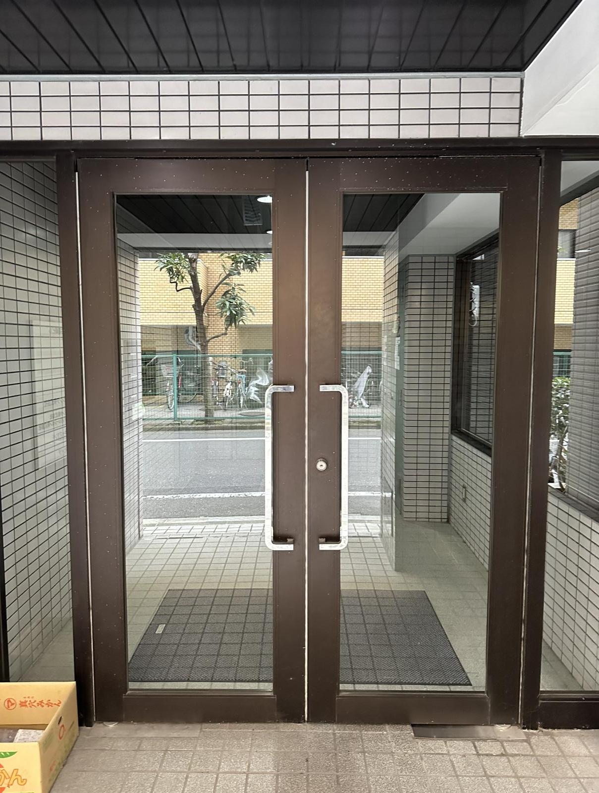 東京都中央区日本橋箱崎町