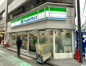 ファミリーマート