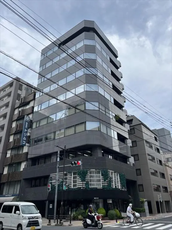 KUGAビルの外観写真