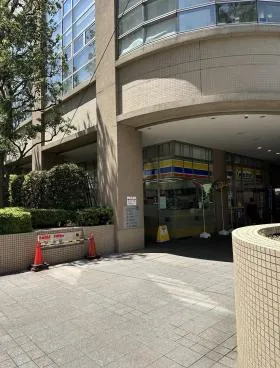 ザ・タワー・グランディアの外観