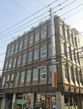 成田ビルの外観