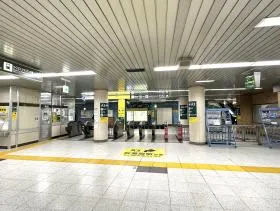 都営新宿線「岩本町駅」
