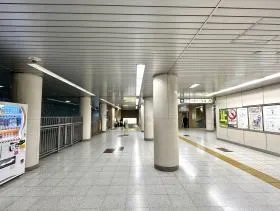 都営新宿線「岩本町駅」