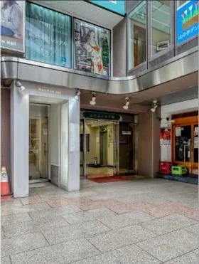 山の手ビルの外観