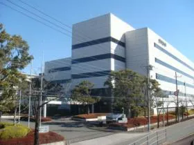 読売新聞府中別館ビルの外観