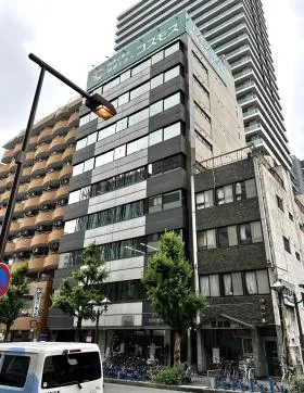 コスモス21の外観