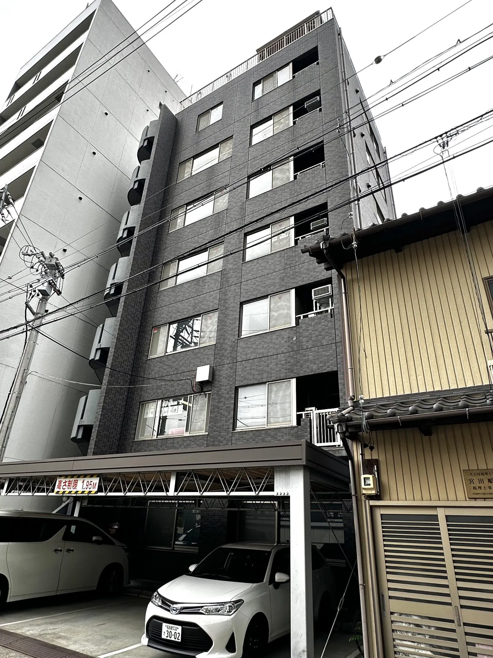 名古屋アールイーの外観写真