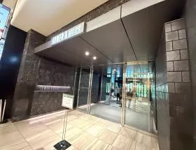 グランフロント大阪タワーAの外観