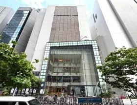 E-ma(イーマ)の外観