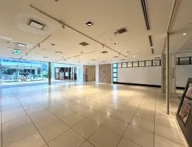 E-ma(イーマ)の外観