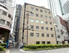 西梅田上島の外観