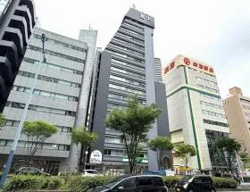 若杉大阪駅前の外観