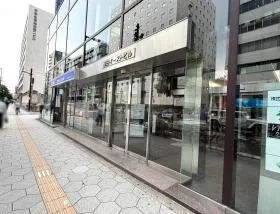 梅田イーストの外観