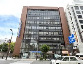 梅田イーストの外観