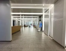 京阪淀屋橋の外観