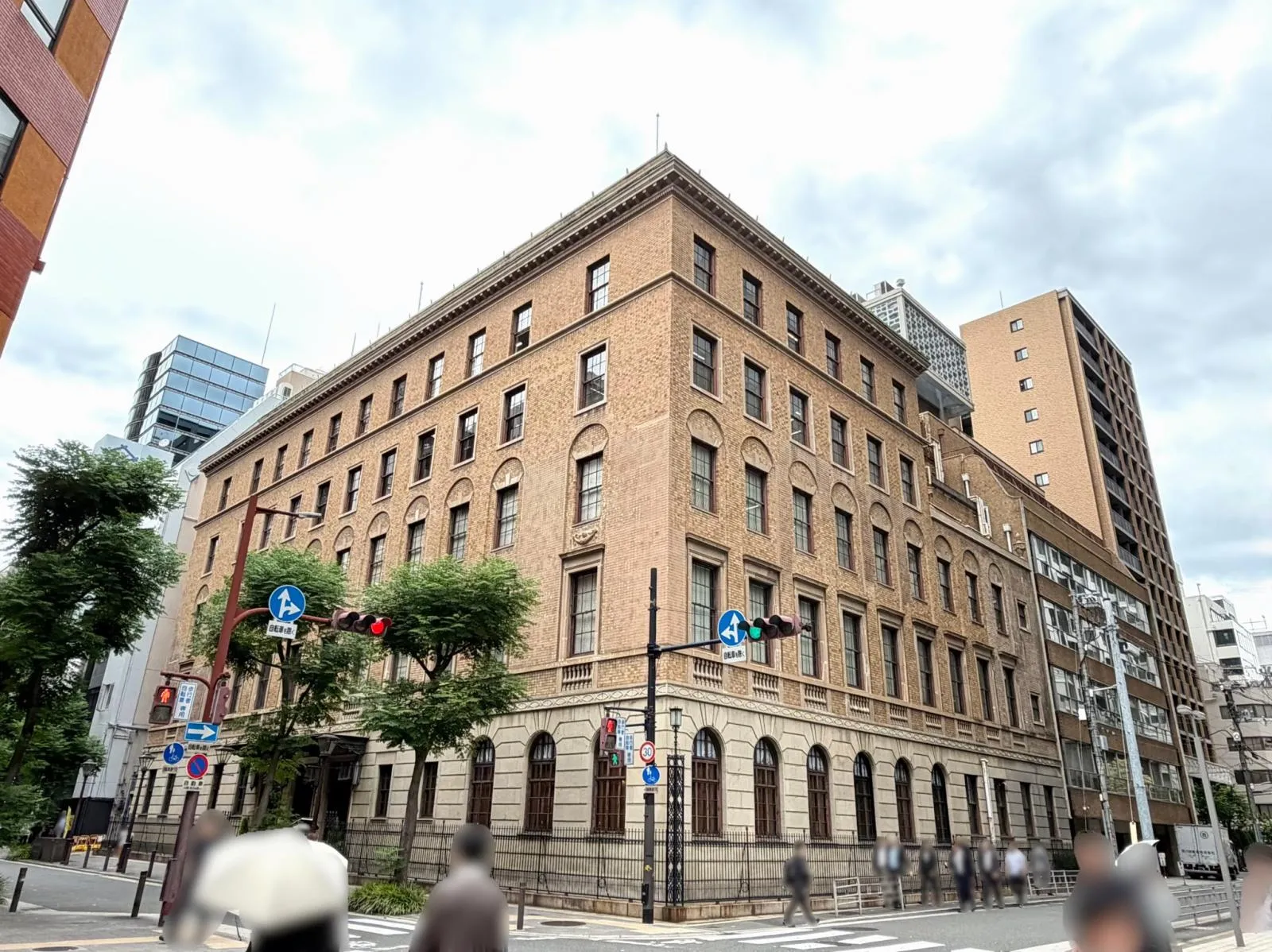 日本綿業倶楽部の外観写真