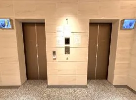 瓦町スクエアの外観