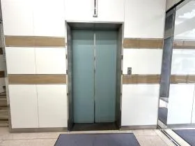 セントピア堺筋本町の外観