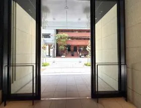 VPO本町セントラル(ブイピーオー本町セントラル)の外観