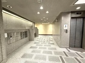 三共堺筋本町の外観