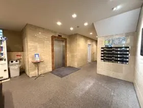 南船場M21ビル(南船場エムニジュウイチビル)の外観