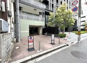 ウィングコート南船場の外観