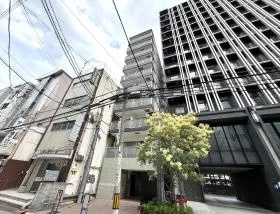 ウィングコート南船場の外観