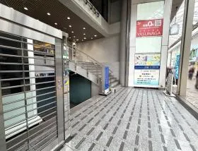 心斎橋プラチナプラザの外観
