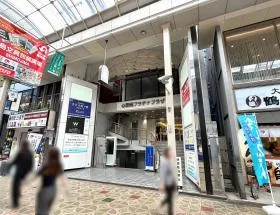 心斎橋プラチナプラザの外観