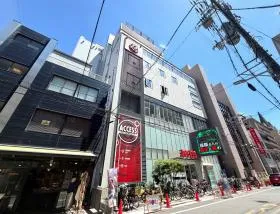 ケーズ心斎橋の外観