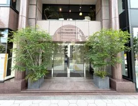 三栄心斎橋の外観