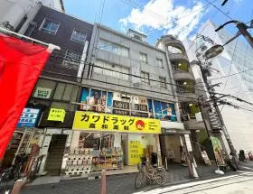 東心斎橋ビル西館の外観