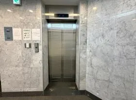ウエストスクエアの外観