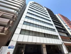 岡本興産の外観