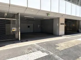 岡本興産の外観