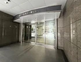 野村不動産四ツ橋の外観