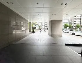 野村不動産四ツ橋の外観
