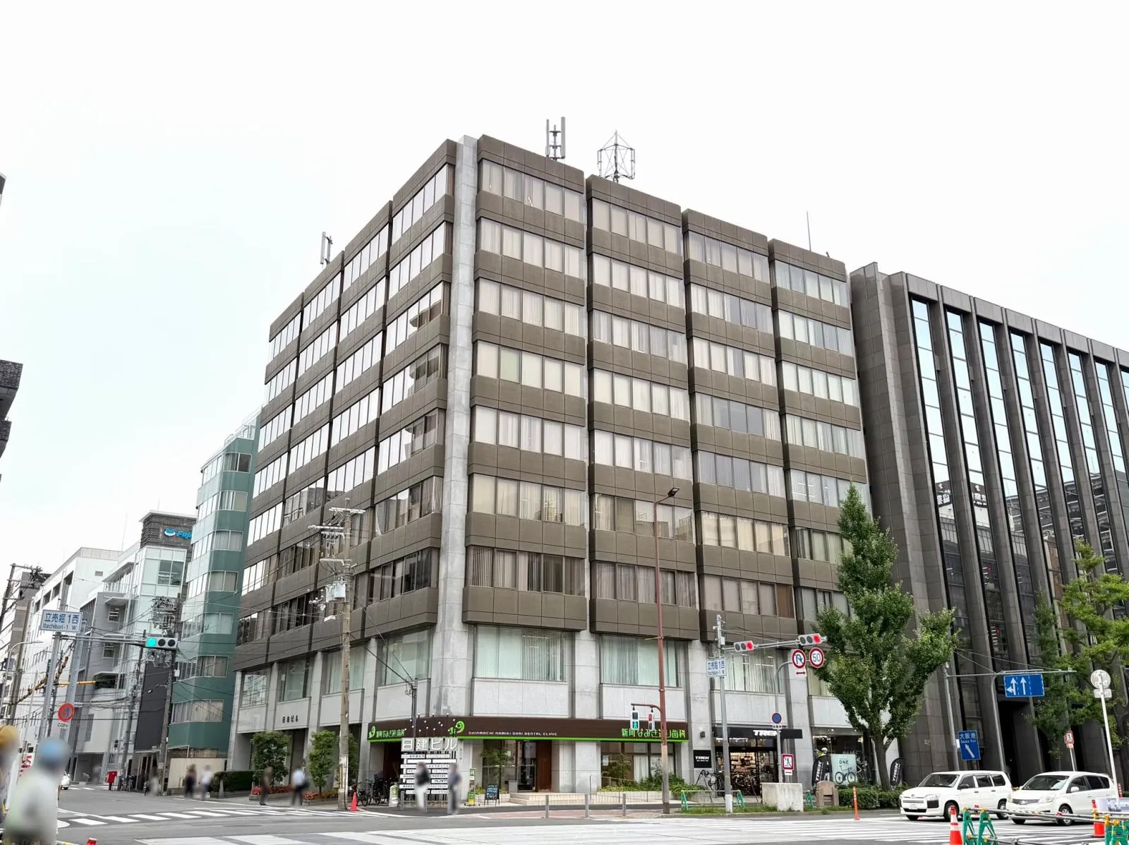 日建の外観写真