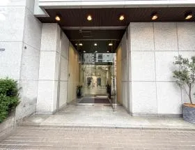 日建の外観