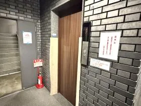 日東の外観