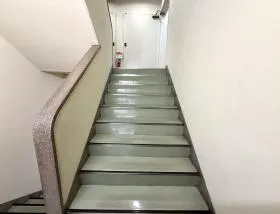 四ツ橋セントラルの外観