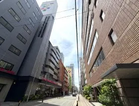 信栄商会の外観